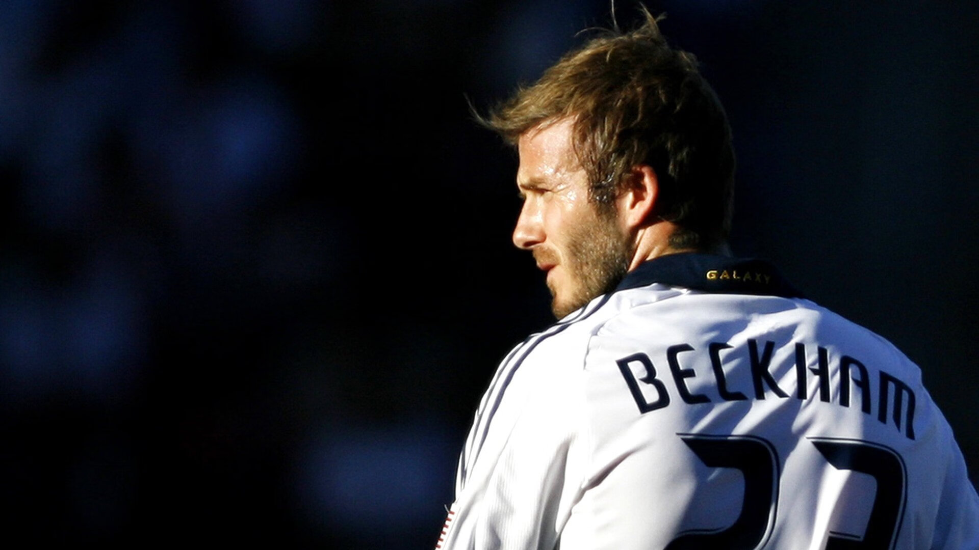 _快船队整体战术配合默契,连胜不断_,快船队的比赛